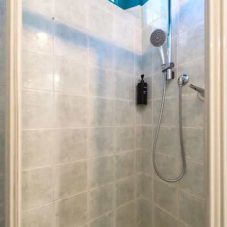 Hostly-ai Due Passi Apartman Pisa