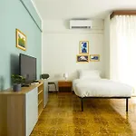 Hostly-ai Due Passi Apartment