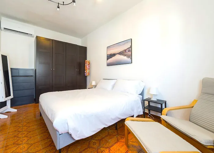 Hostly-ai Due Passi Appartement *